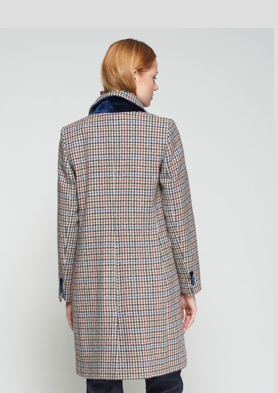 Houndstooth Wool Coat with Velvet Collar
