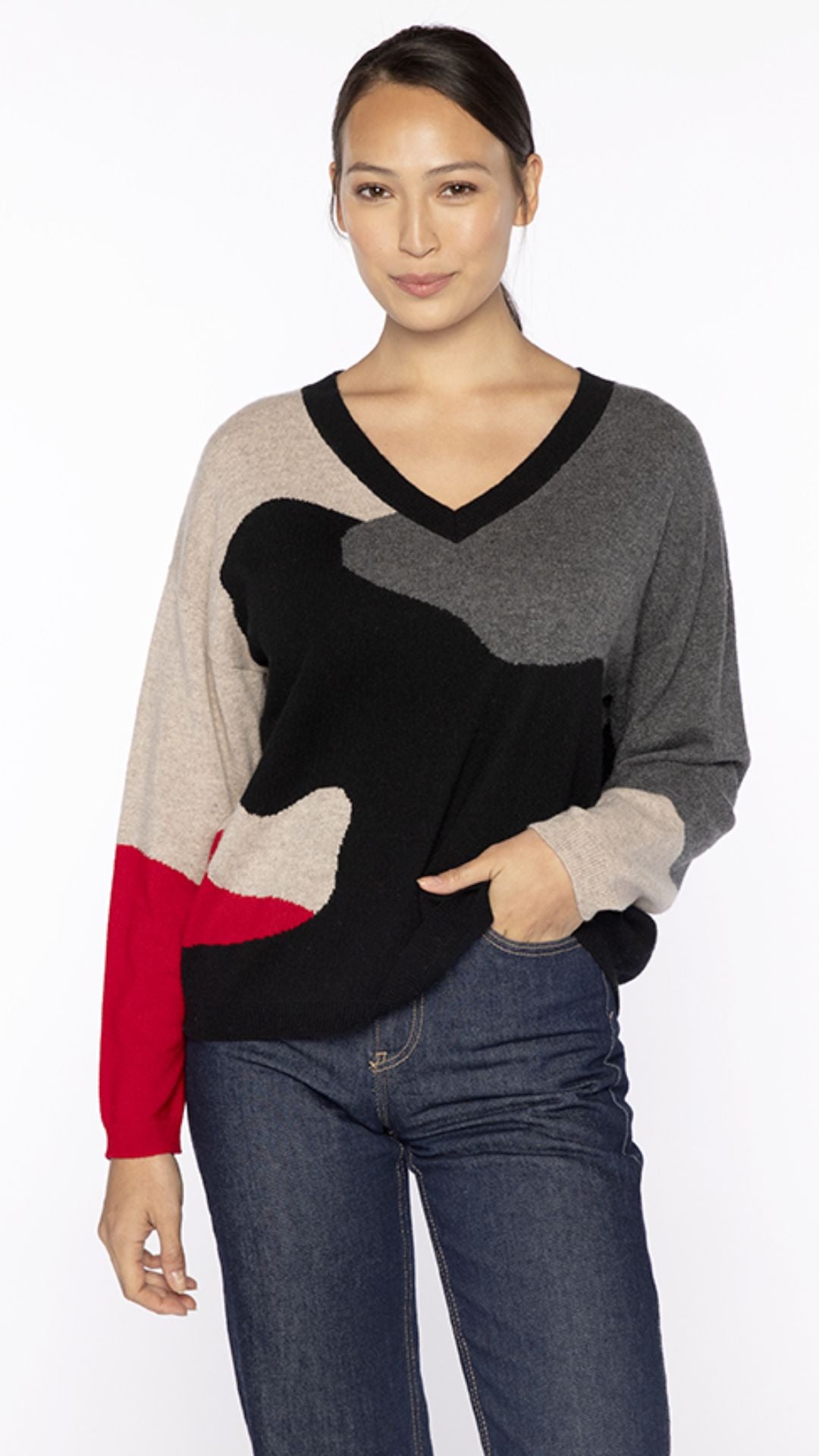 Intarsia Easy Vee- Black Multi