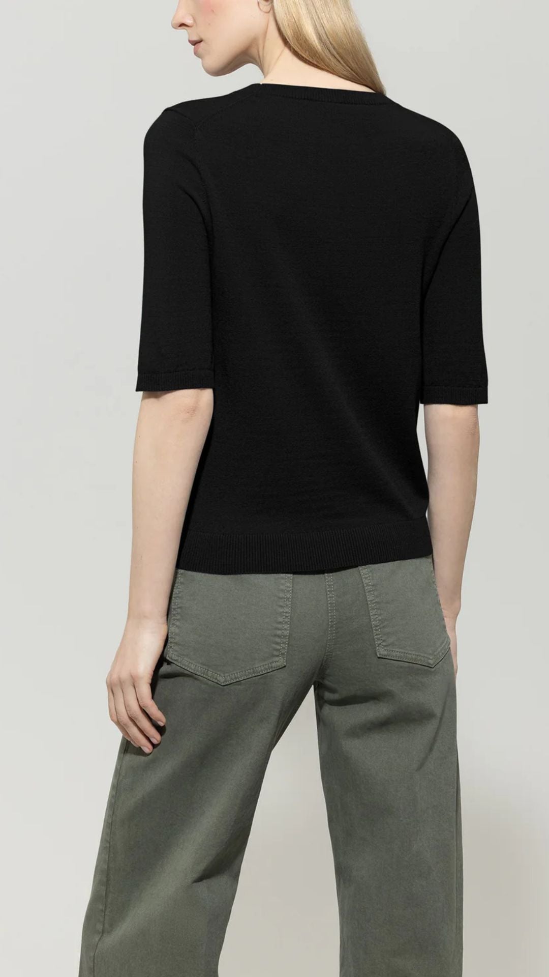 Fine Knit Sweater- Black