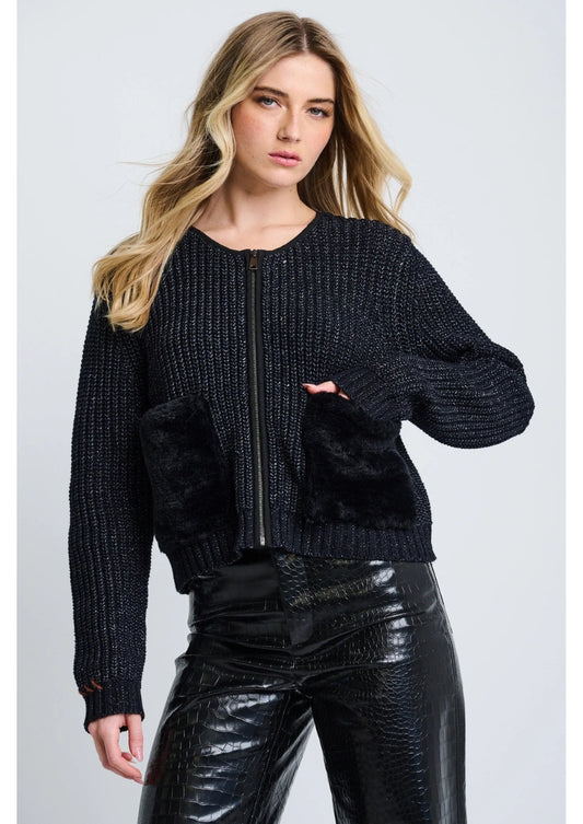 Pocket Puff- Black