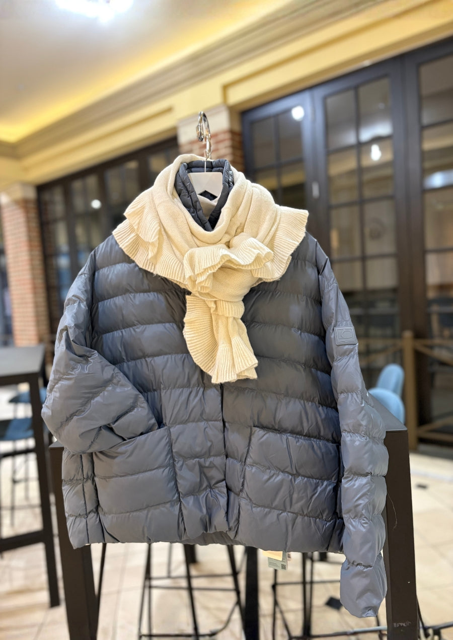 Cashmere Wrap with Ruffles