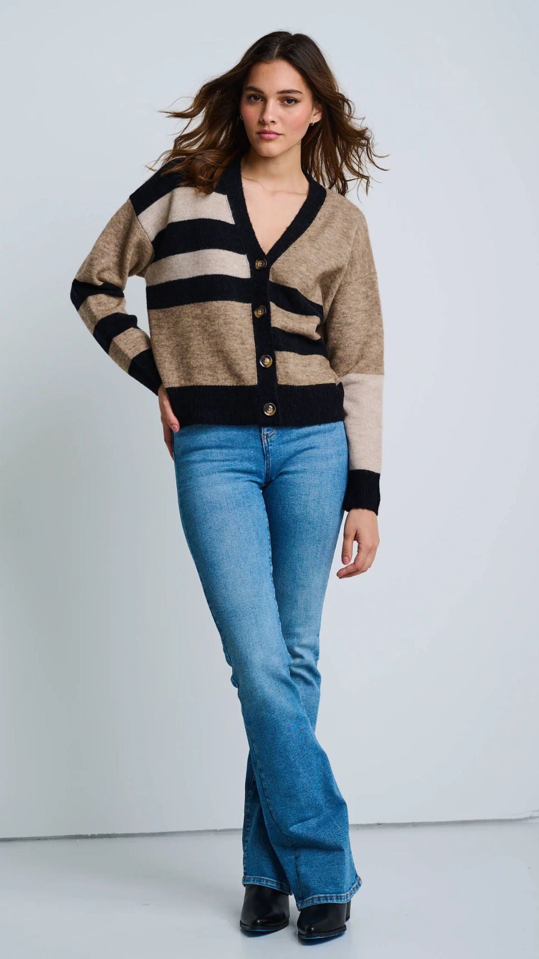 THE GRADUATE CARDI