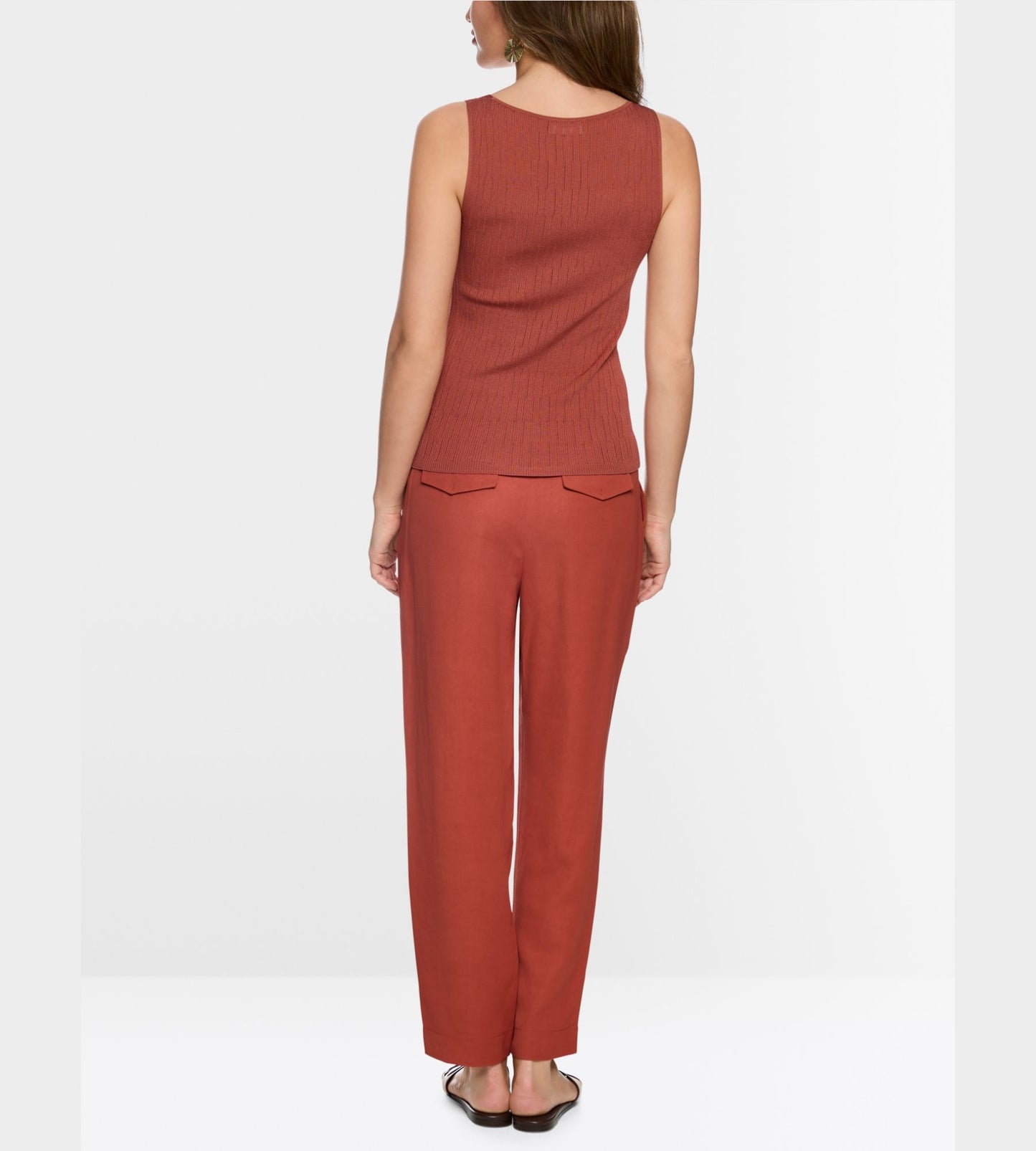Sleeveless Fine Knit Top